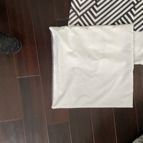 Pillow Cover Set - Black and White - Picture 2 of 2